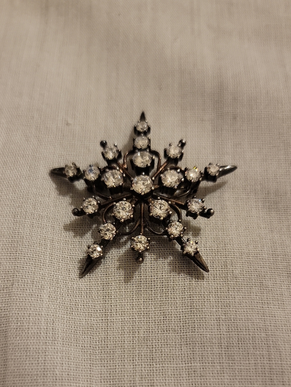 Vintage Sterling SILVER 925 Clear CZ Snowflake Crystal Brooch